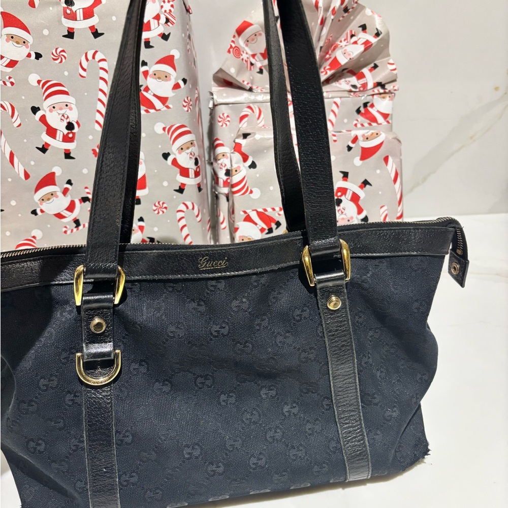 Gucci Black  Shoulder Bag